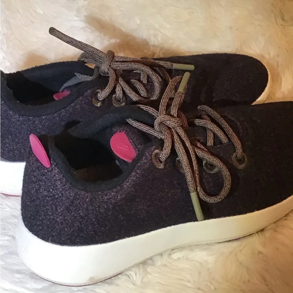 Allbirds Men’s wool running sneakers size 9